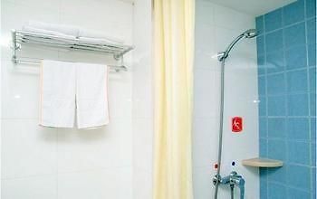 The Seven Hotel Yichang Buitenkant foto