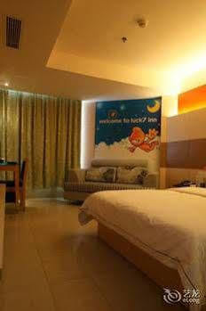 The Seven Hotel Yichang Buitenkant foto