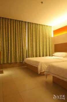 The Seven Hotel Yichang Buitenkant foto