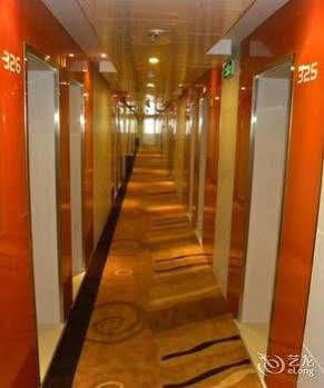 The Seven Hotel Yichang Buitenkant foto